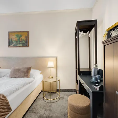 Reverie - Dependance, Check-in At Metropolitan Star 3* 布拉迪斯拉发