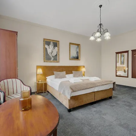 Отель Reverie - Dependance, Check-in At Metropolitan Star