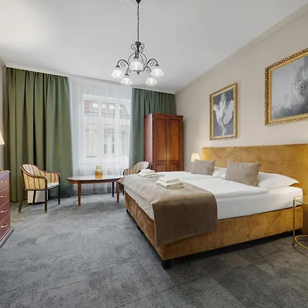 Отель Reverie - Dependance, Check-in At Metropolitan Star