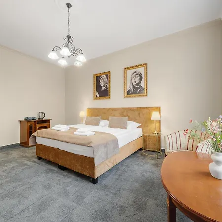 Отель Reverie - Dependance, Check-in At Metropolitan Star 3*