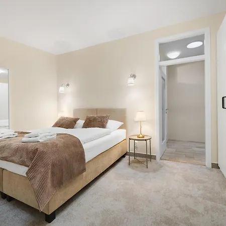 Reverie - Dependance, Check-in At Metropolitan Star Hotel Bratislava