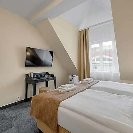 Reverie - Dependance, Check-in At Metropolitan Star Otel Bratislava