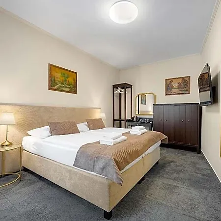 Reverie - Dependance, Check-in At Metropolitan Star Bratislava