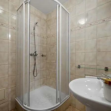 Reverie - Dependance, Check-in At Metropolitan Star Otel 3*