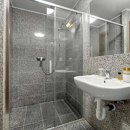 Otel Reverie - Dependance, Check-in At Metropolitan Star 3*