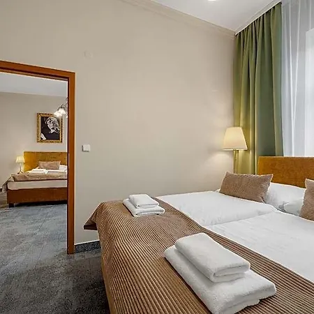 Reverie - Dependance, Check-in At Metropolitan Star 3* 브라티슬라바