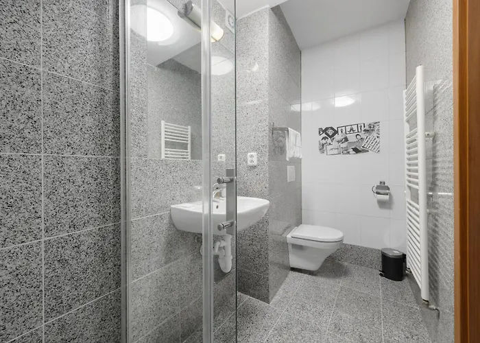 Reverie - Dependance, Check-in At Metropolitan Star Hotel 3*