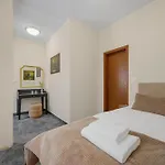 Reverie - Dependance, Check-in At Metropolitan Star Hotel 3*
