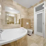 Reverie - Dependance, Check-in At Metropolitan Star 3* Bratislava